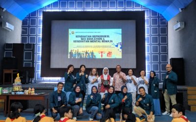 Edukasi Kesehatan Reproduksi, Sex Education Dan Kesehatan Mental Pada Remaja Wilayah Kerja SMP Pius Kota Pekalongan oleh Mahasiswa MKM FKM UNDIP
